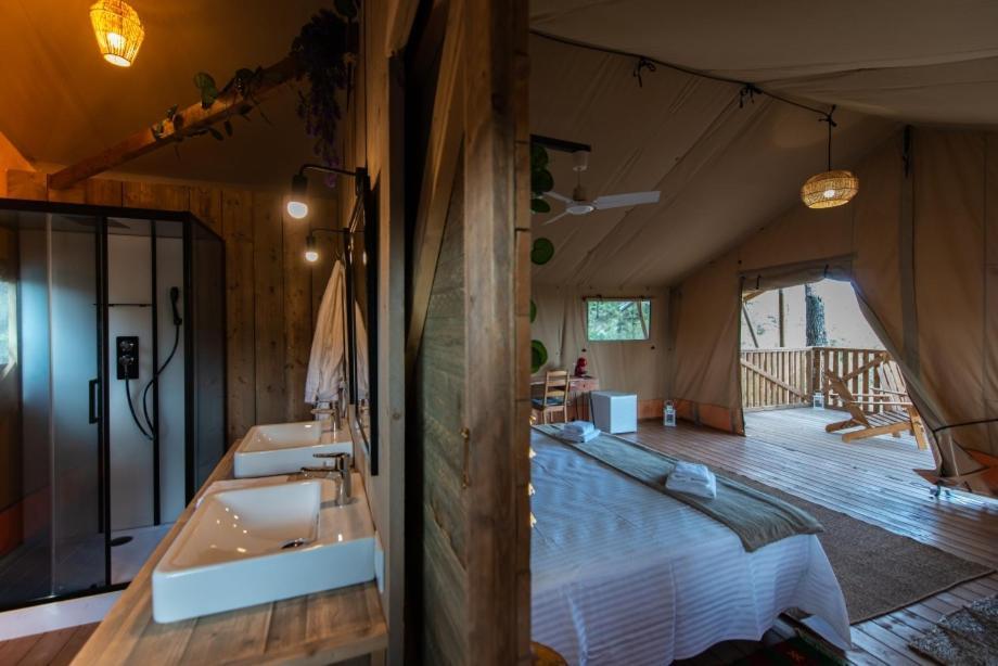 Hostal La Salut De Terrades Exteriér fotografie